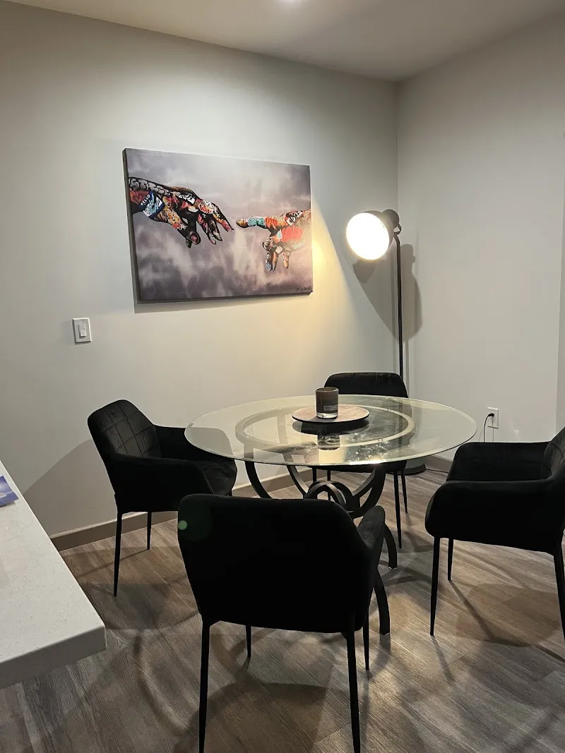 Lucid Recovery - Photo 3