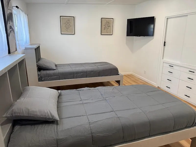 Bridges Recovery Co-Ed Sober Living Homes Los Angeles - Photo 2